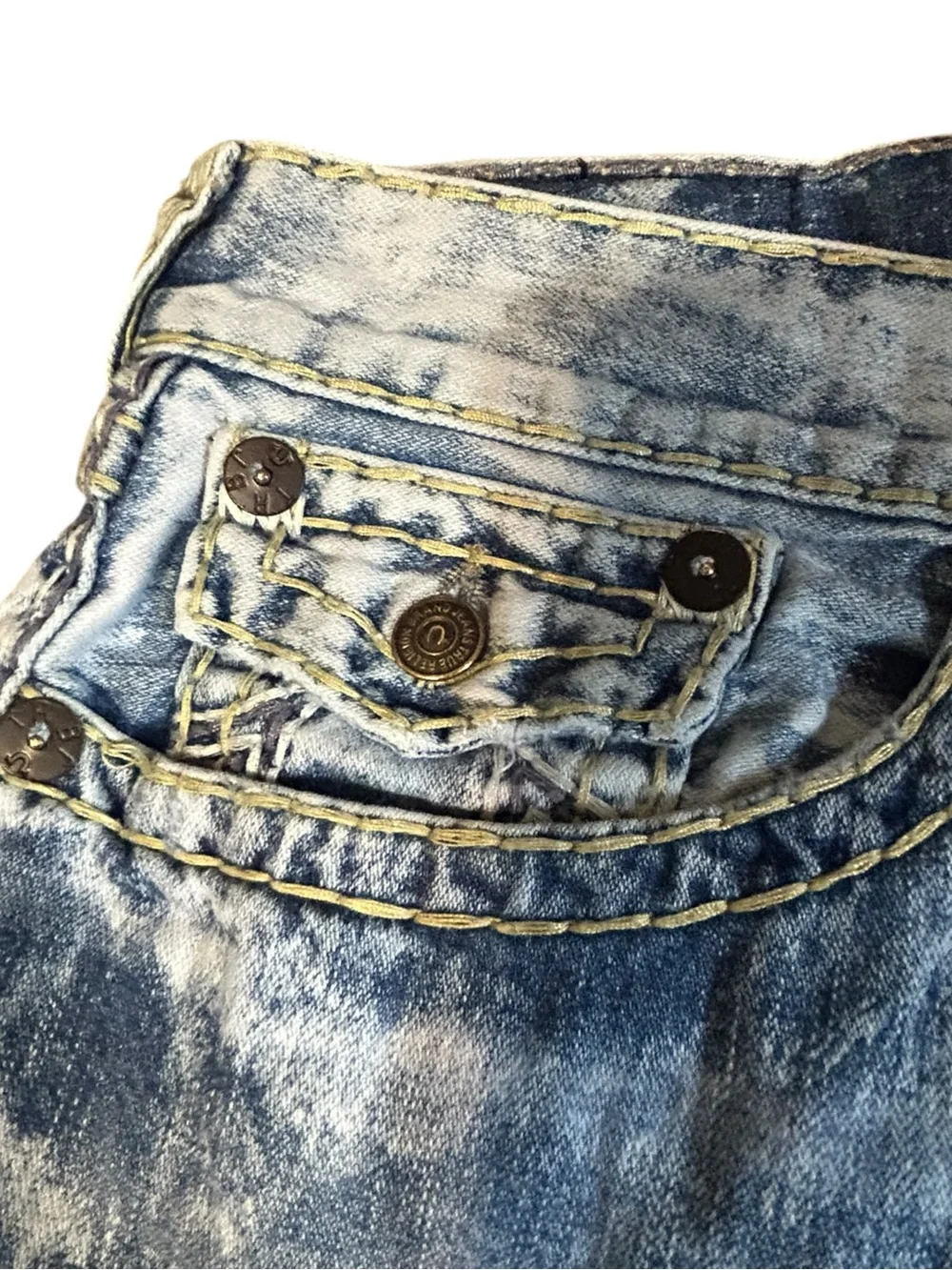 True Religion Ricky Super T White Tide Acid Wash Distressed Jeans Size 42
